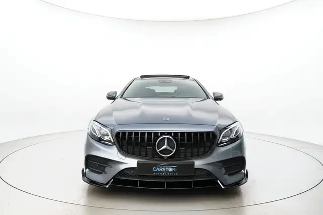 Mercedes-Benz E-Class view 2