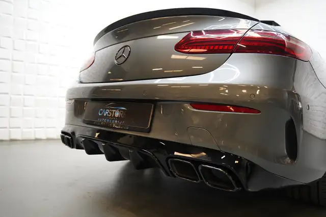 Mercedes-Benz E-Class view 8