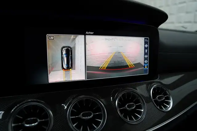 Mercedes-Benz E-Class view 13