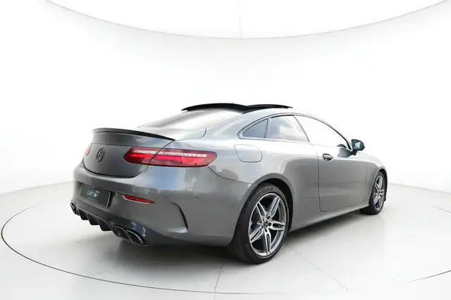 Mercedes-Benz E-Class view 7