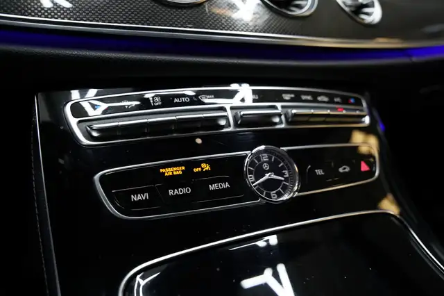 Mercedes-Benz E-Class view 22