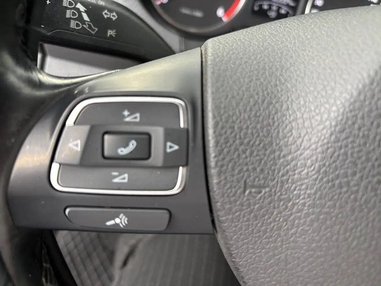Volkswagen Amarok 2.0 TDI Highline 4Motion Double Cabine | 179 ch | BVA | Hard-top | Sièges chauffants | Régulateur adaptatif | Radars AV/AR | Climatisation automatique