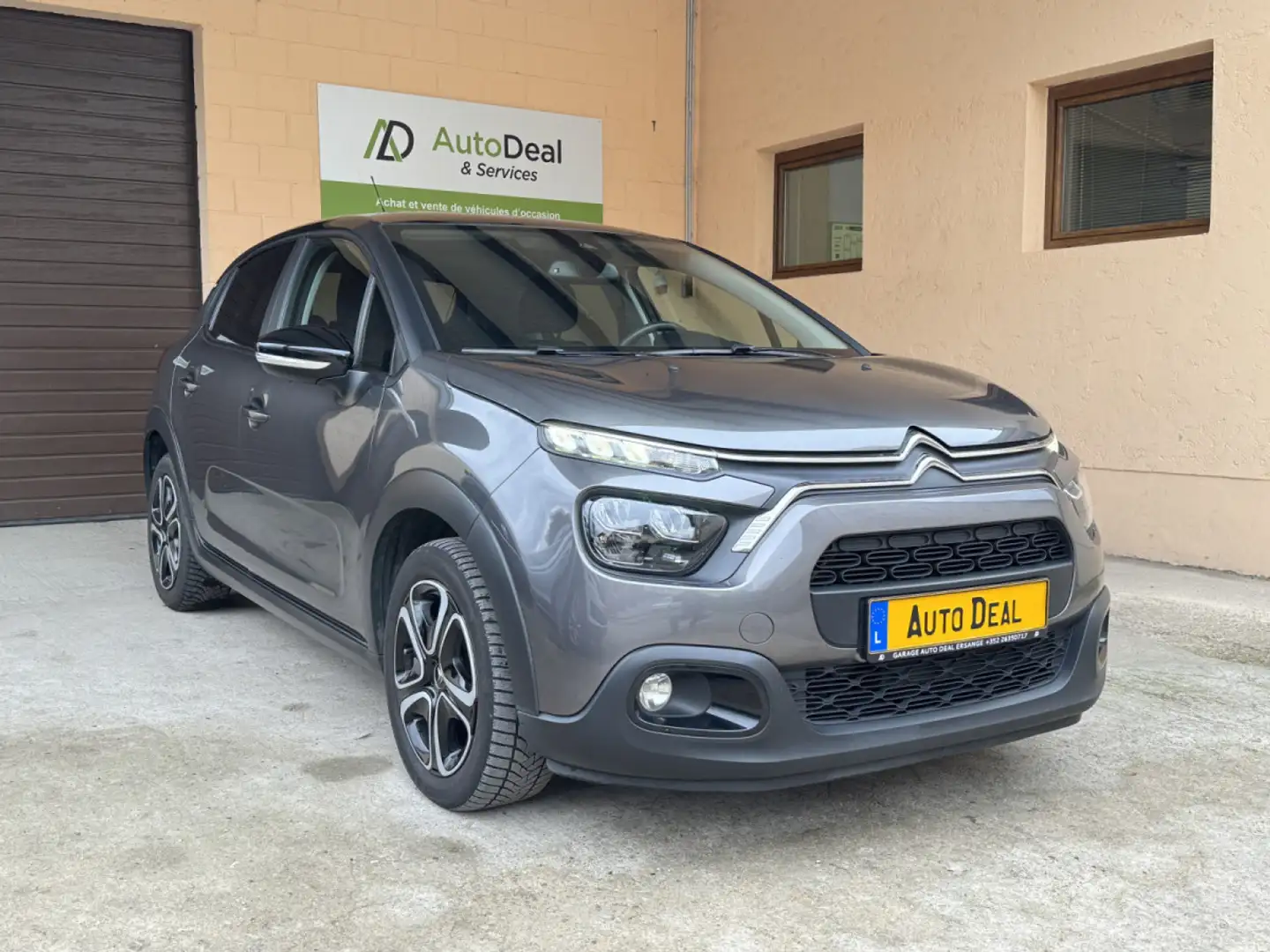 Citroen C3 1.5 BlueHdi Shine Gris - 1