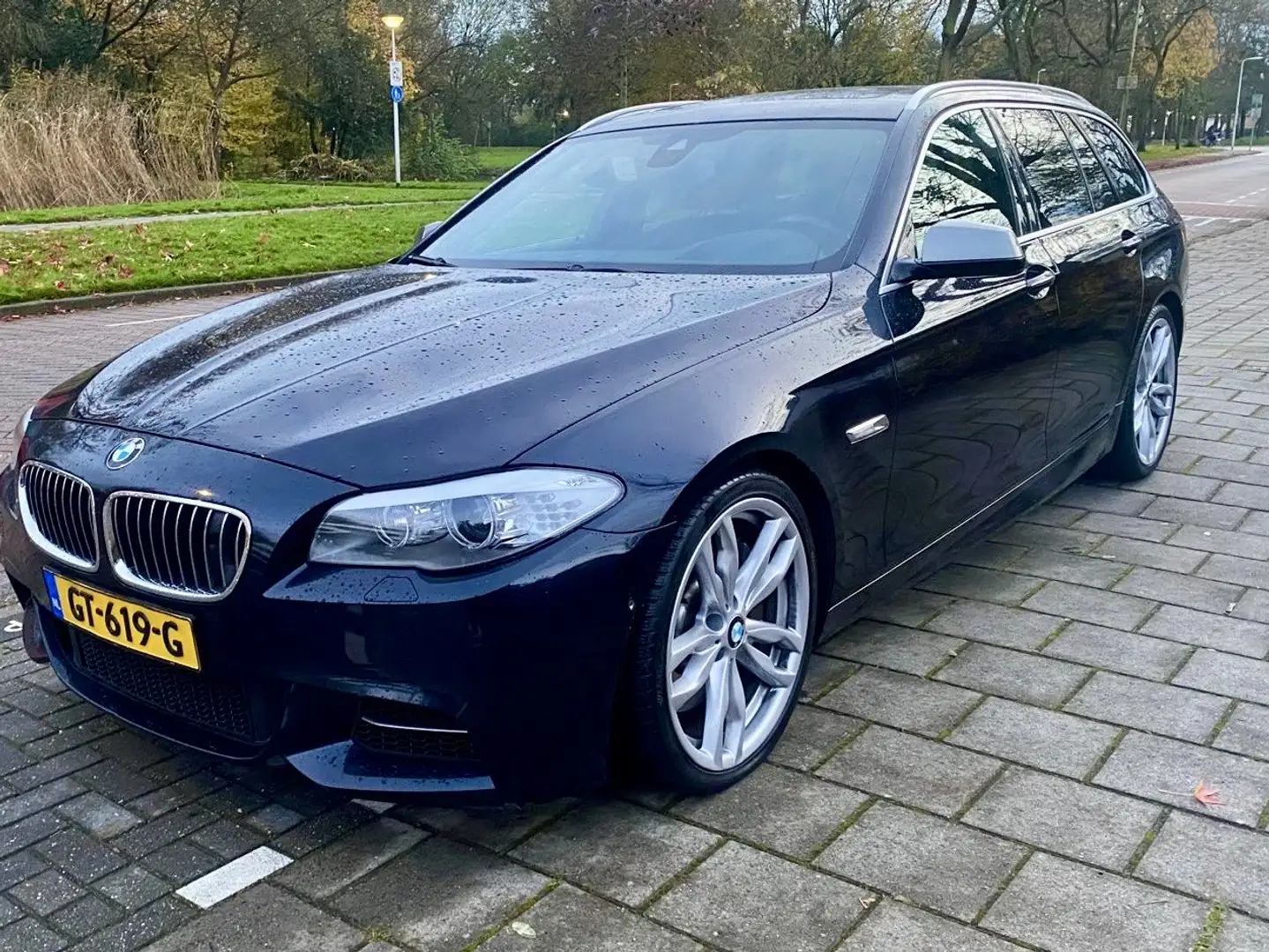 BMW 550 M550xd xDrive 381 PK Vol Opties Zwart - 2