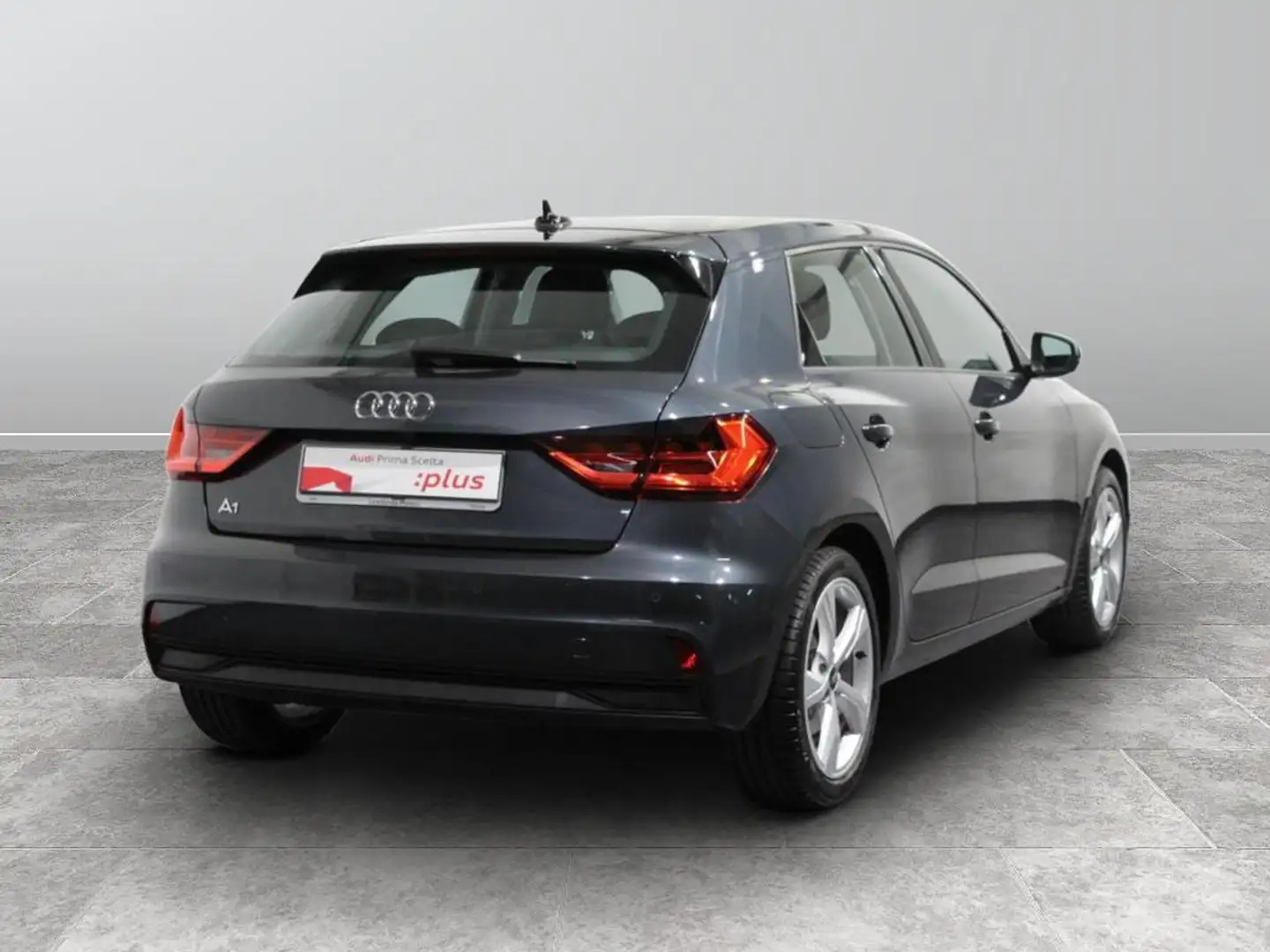 Audi A1 Sportback 30 1.0 tfsi Admired 110cv s-tronic Grigio - 2