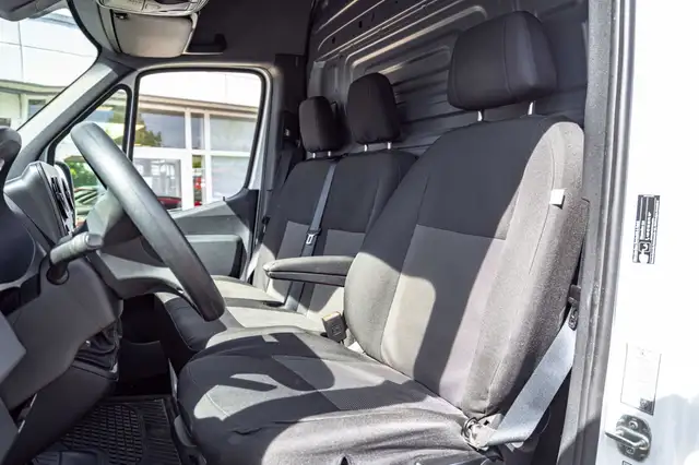 Mercedes-Benz Sprinter view 24