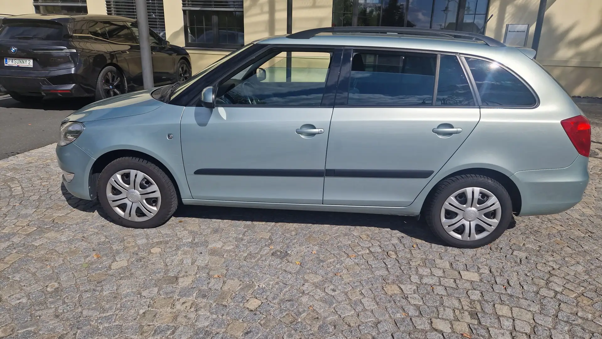 Skoda Fabia Fabia 1.2 TSI Combi COOL EDITION  TOPAUSSTATTUNG Silber - 2