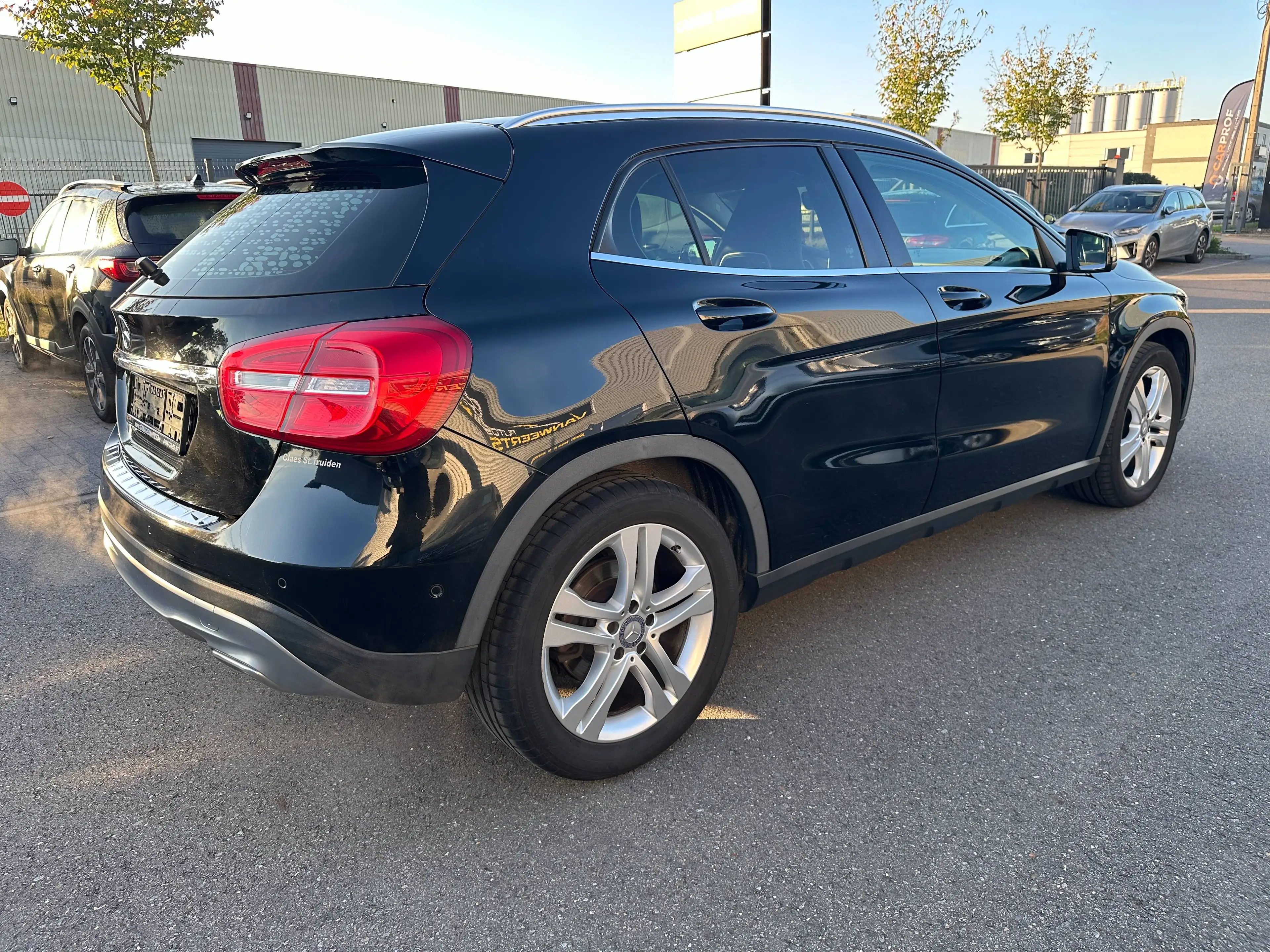 Mercedes-Benz GLA 180 1.6 benzine AUTOMAAT! PANO + OPEN DAK — photo 4