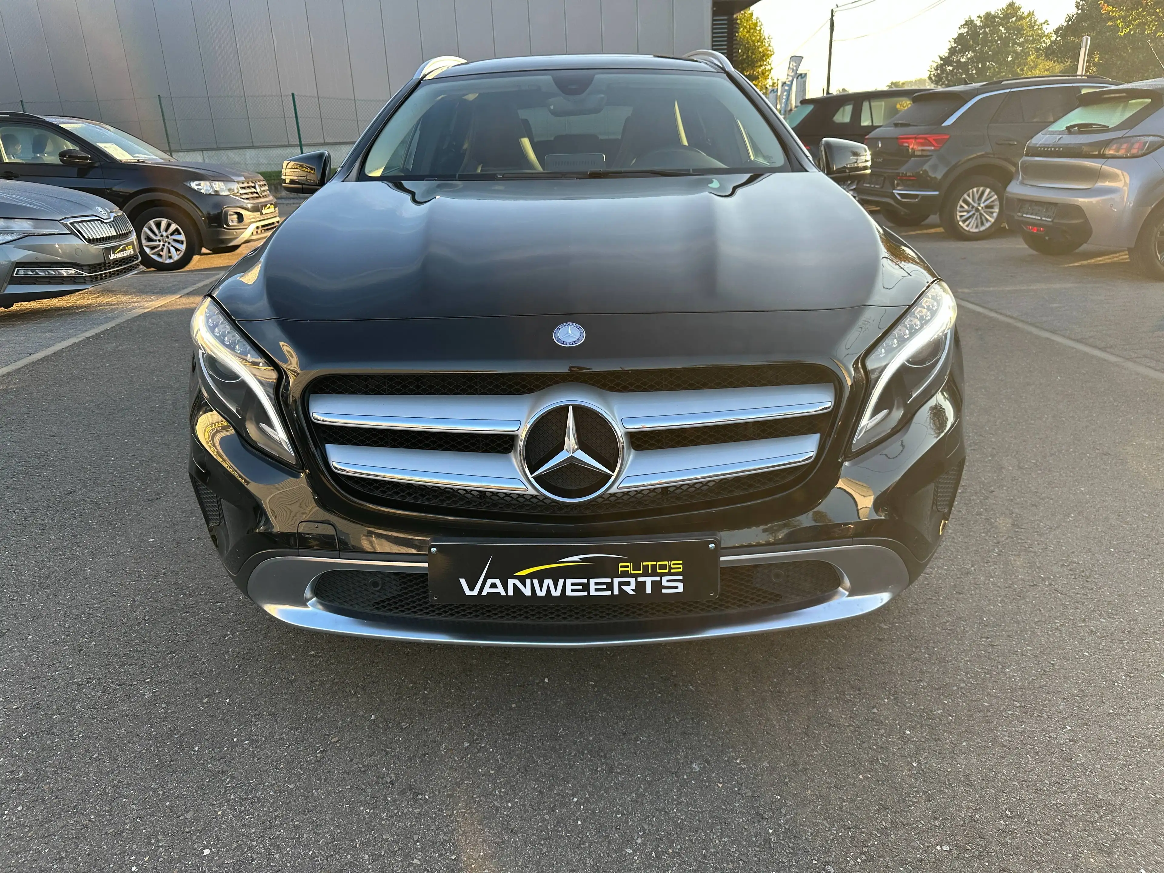 Mercedes-Benz GLA 180 1.6 benzine AUTOMAAT! PANO + OPEN DAK — photo 2
