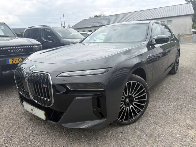 BMW 760