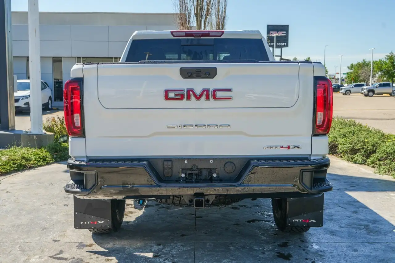 GMC Sierra 1500 снимка GMC Sierra 1500