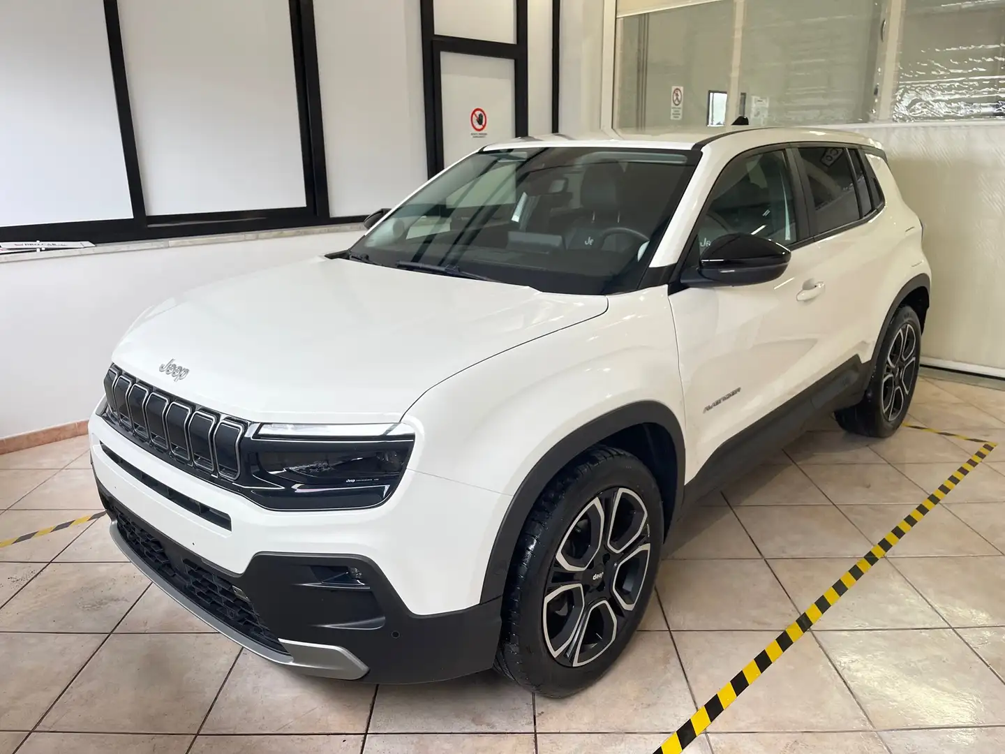 Jeep Avenger Avenger 1.2 Summit 100cv NO VINCOLO DI FINANZIAMEN - 1