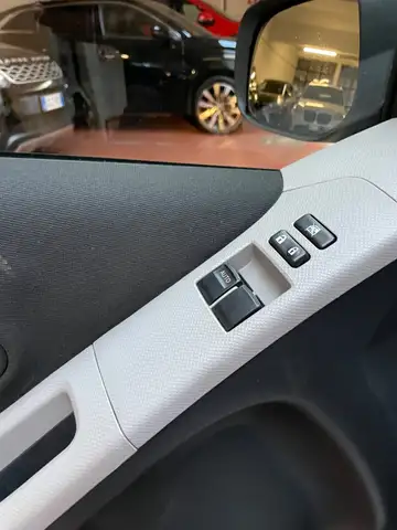 Toyota Yaris view 10