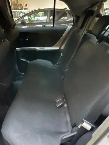 Toyota Yaris view 6