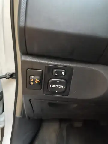 Toyota Yaris view 11