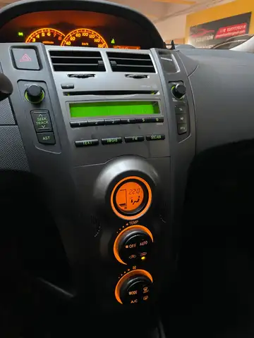 Toyota Yaris view 9