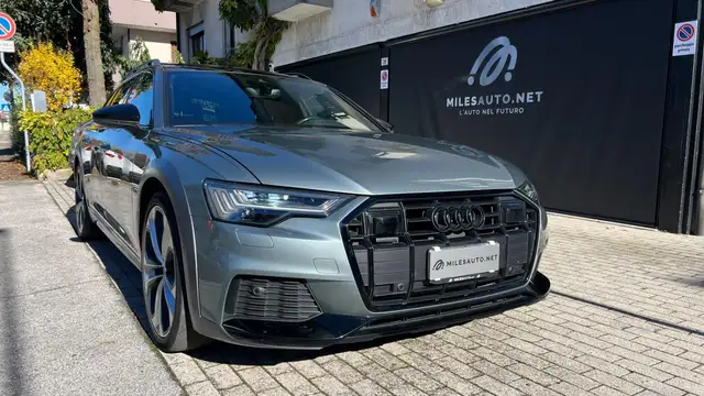 Audi A6 allroad 45 TDI pano matrix black ed 21" b&o 7anni garanzia