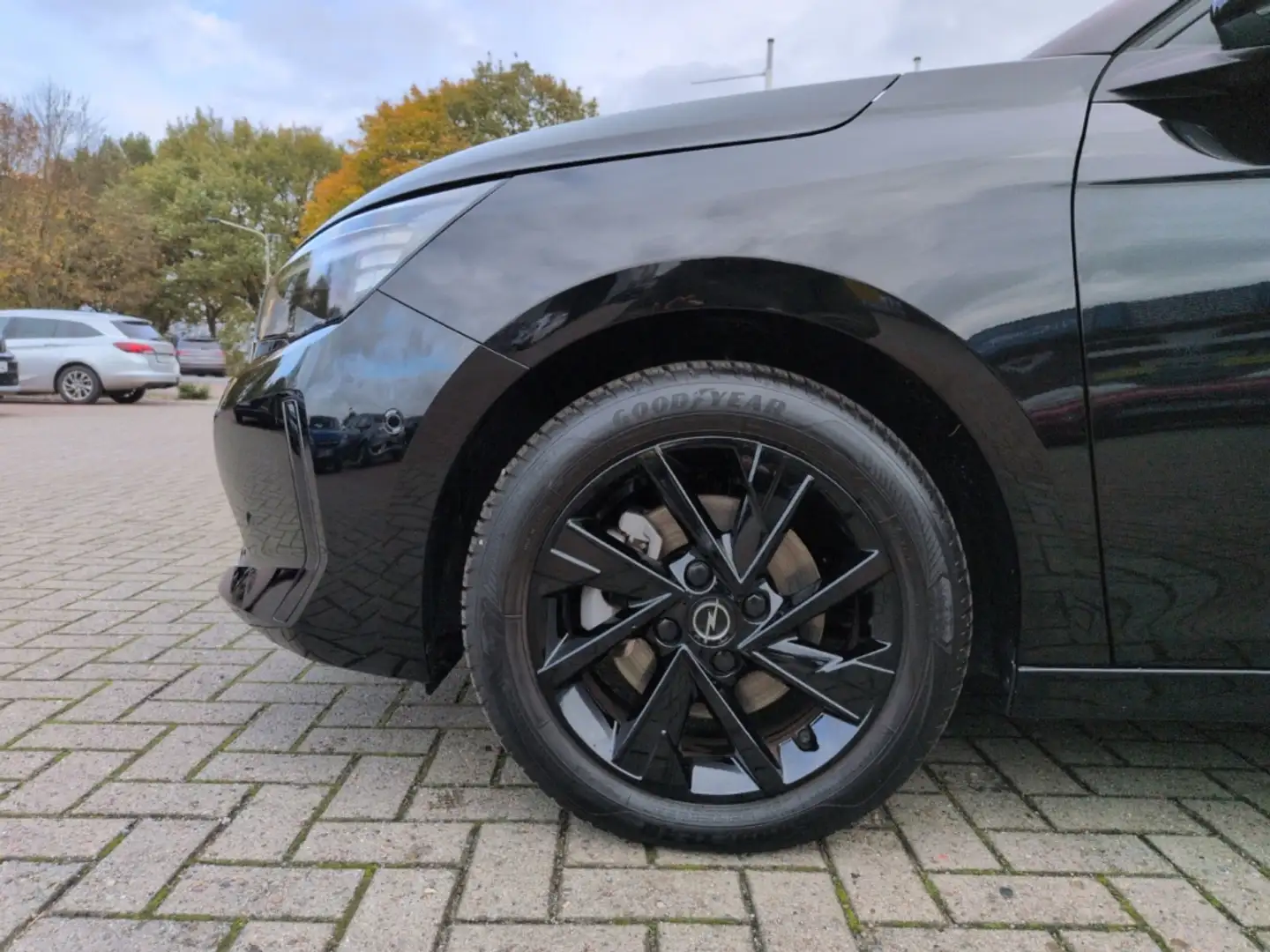 Opel Corsa F GS Rückfahrkamera Sitz + Lenkradheizung LED Appl Schwarz - 2