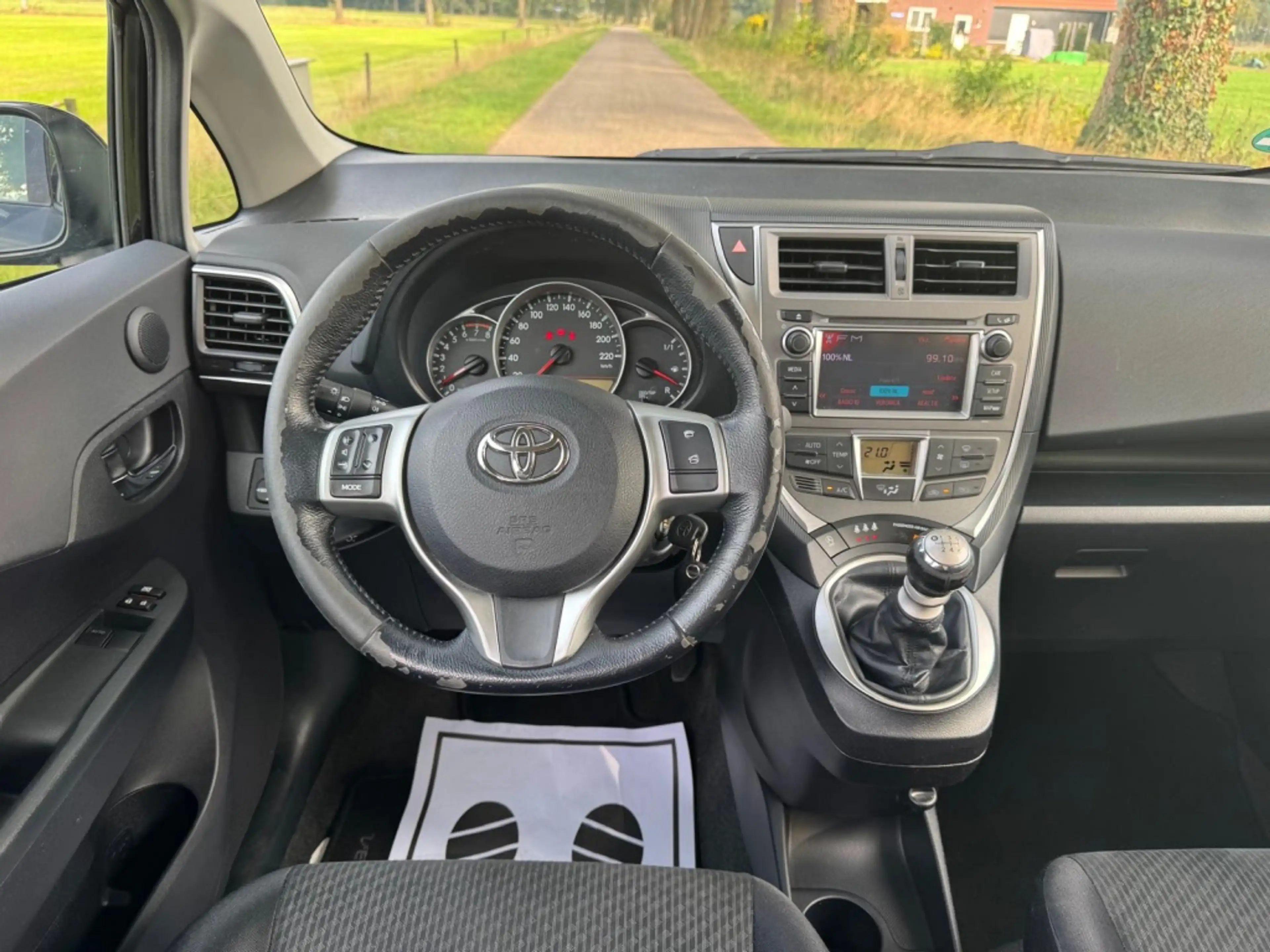 Toyota Verso-S 1.3 VVT-i Aspiration | Camera | Cruise Control | C — photo 14