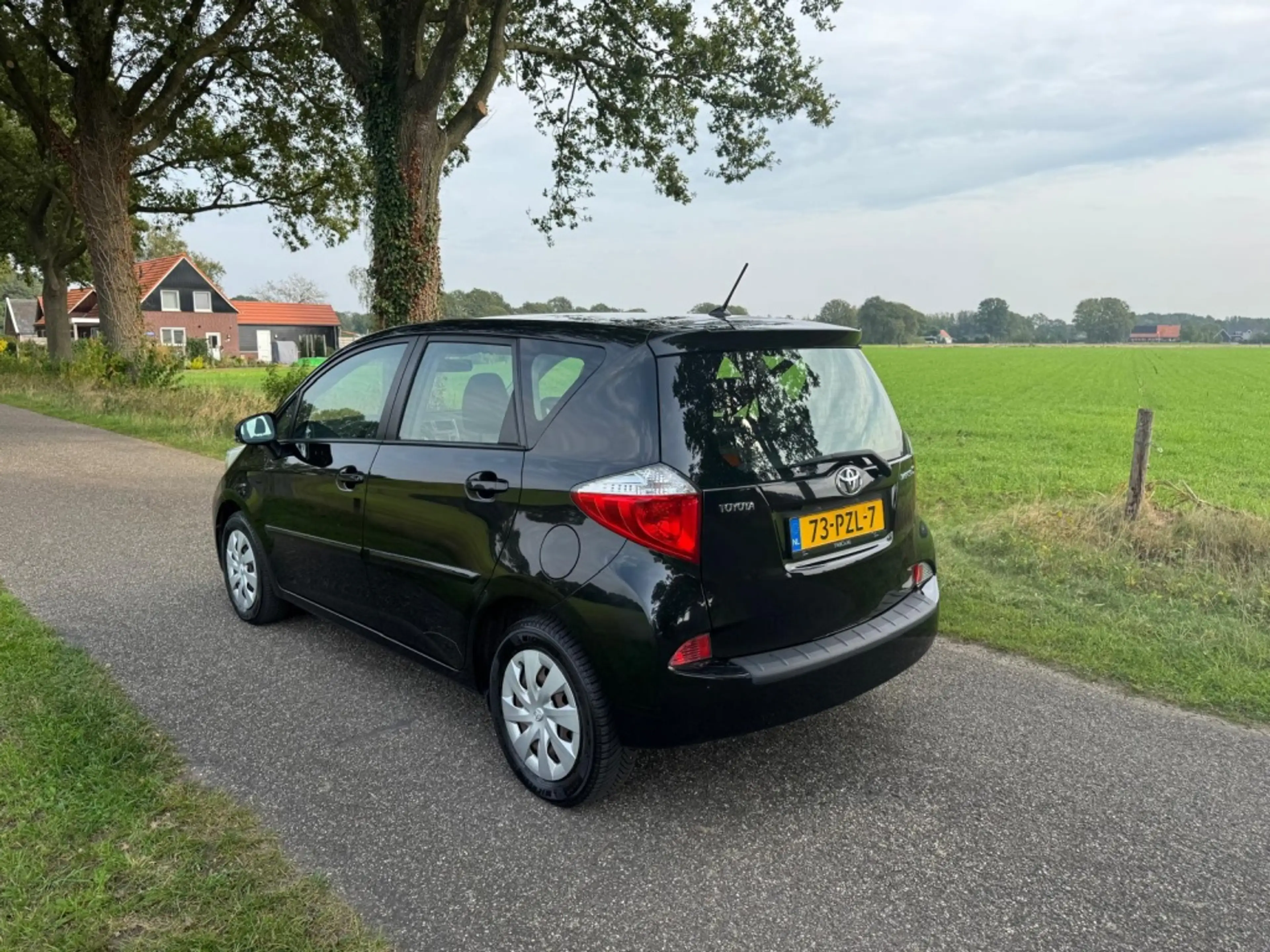 Toyota Verso-S 1.3 VVT-i Aspiration | Camera | Cruise Control | C — photo 6