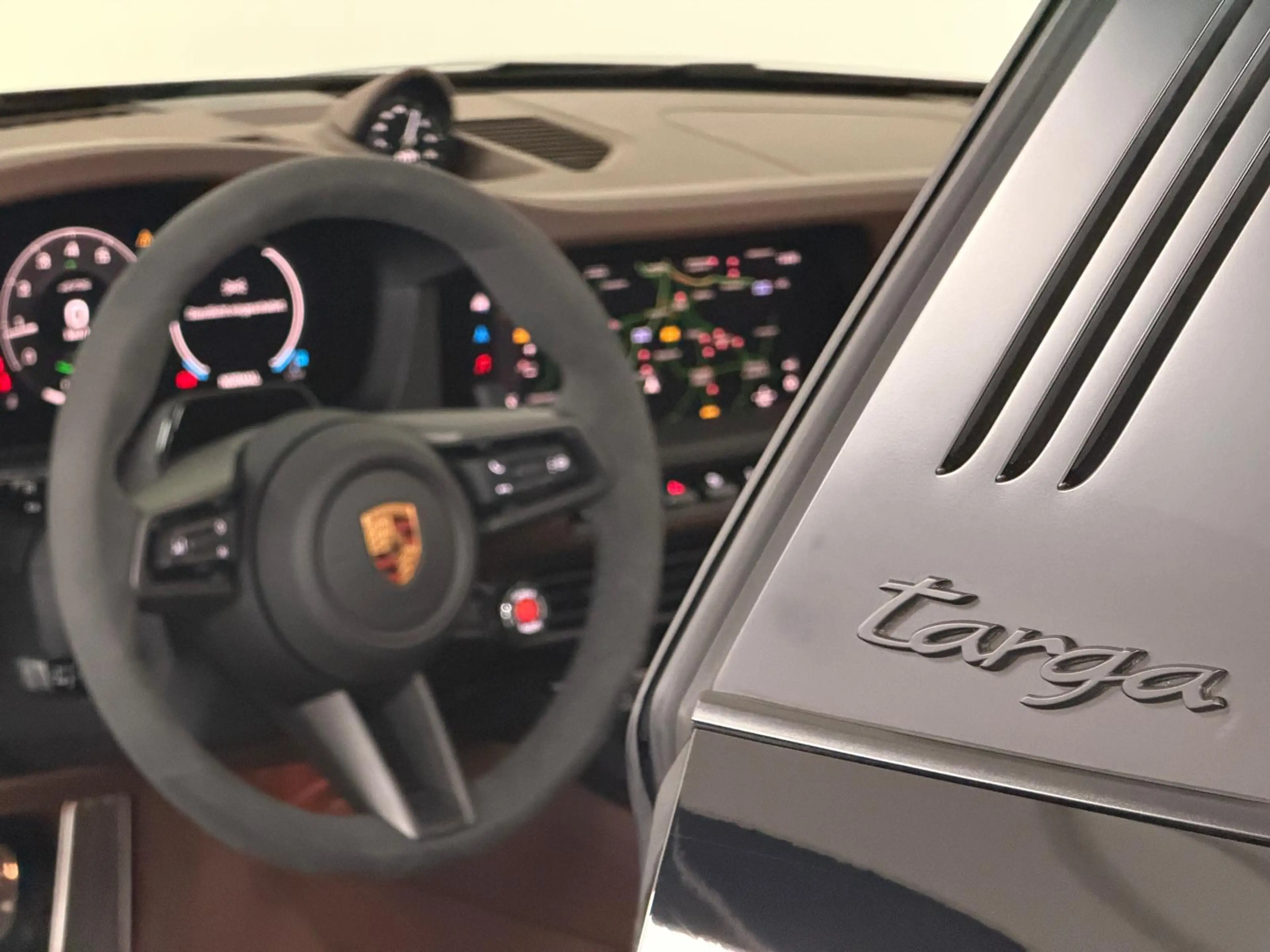 Porsche 992 Targa 4 GTS LIFT PDCC Matrix 360° 18-Wege — photo 12