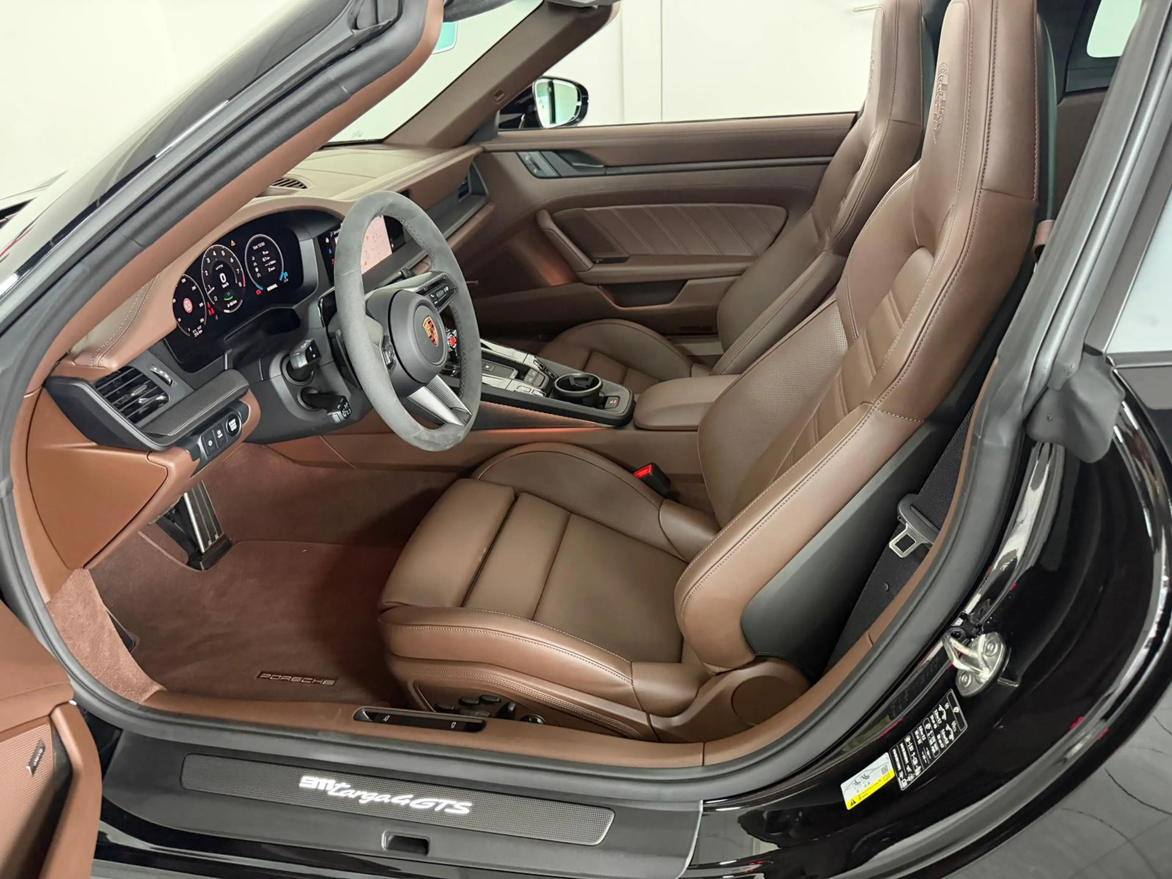 Porsche 992 Targa 4 GTS LIFT PDCC Matrix 360° 18-Wege — photo 10