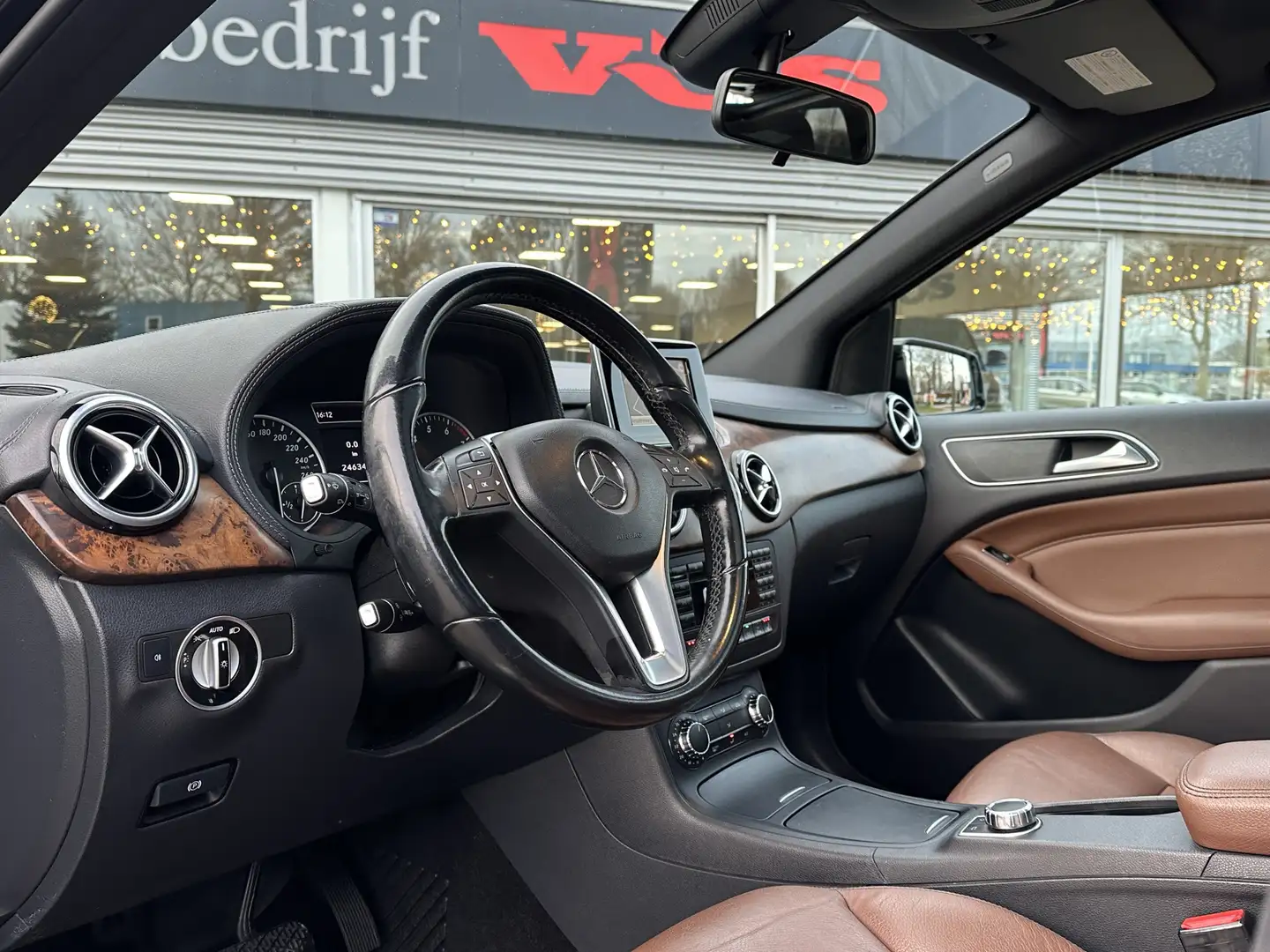 Mercedes-Benz B 180 Ambition | Leder | Navi | Xenon | Trekhaak Noir - 2