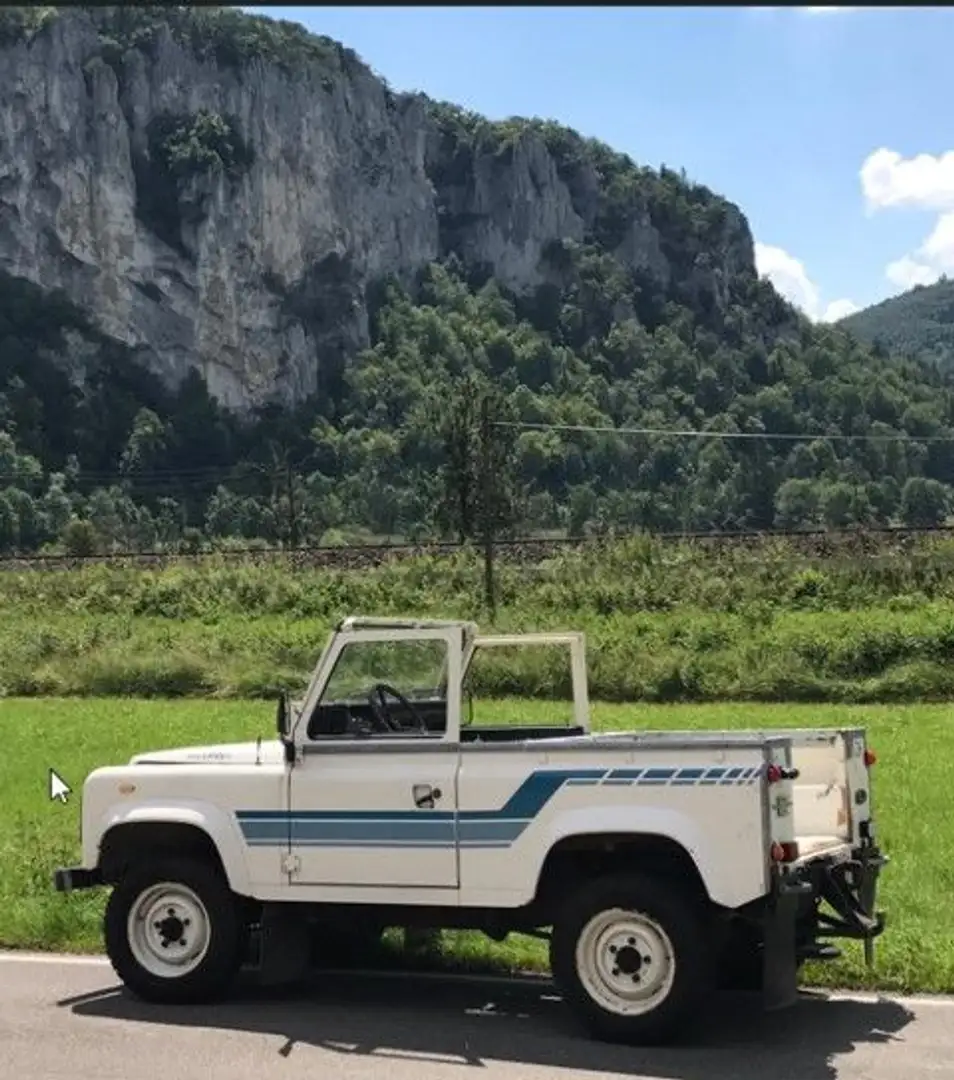 Land Rover Defender 90 SoftTop Weiß - 2
