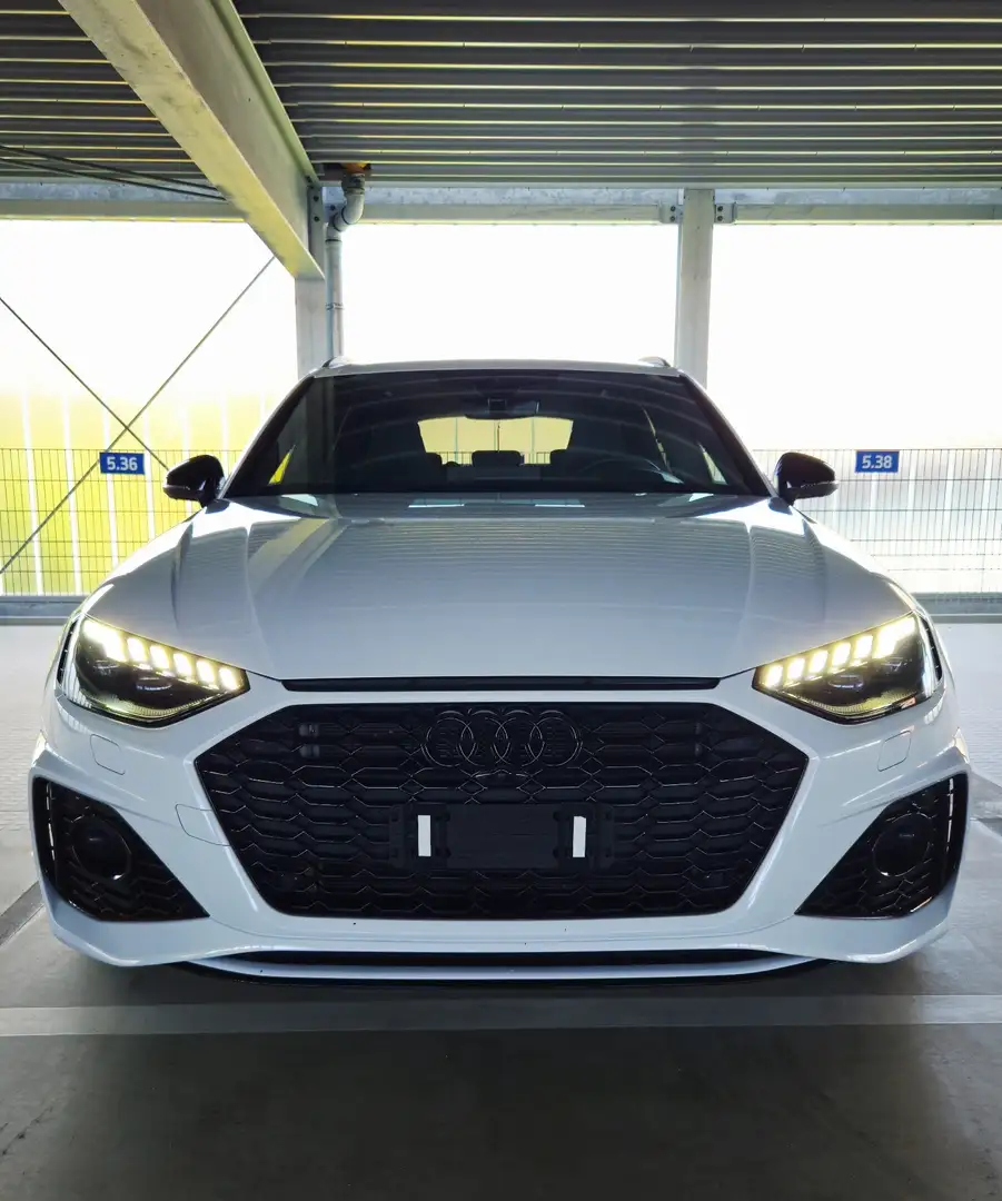 Audi RS4 MATRIX 360'KAM PANO B&O HEAD-UP RS-DYNAMIK 280 GAR Weiß - 2