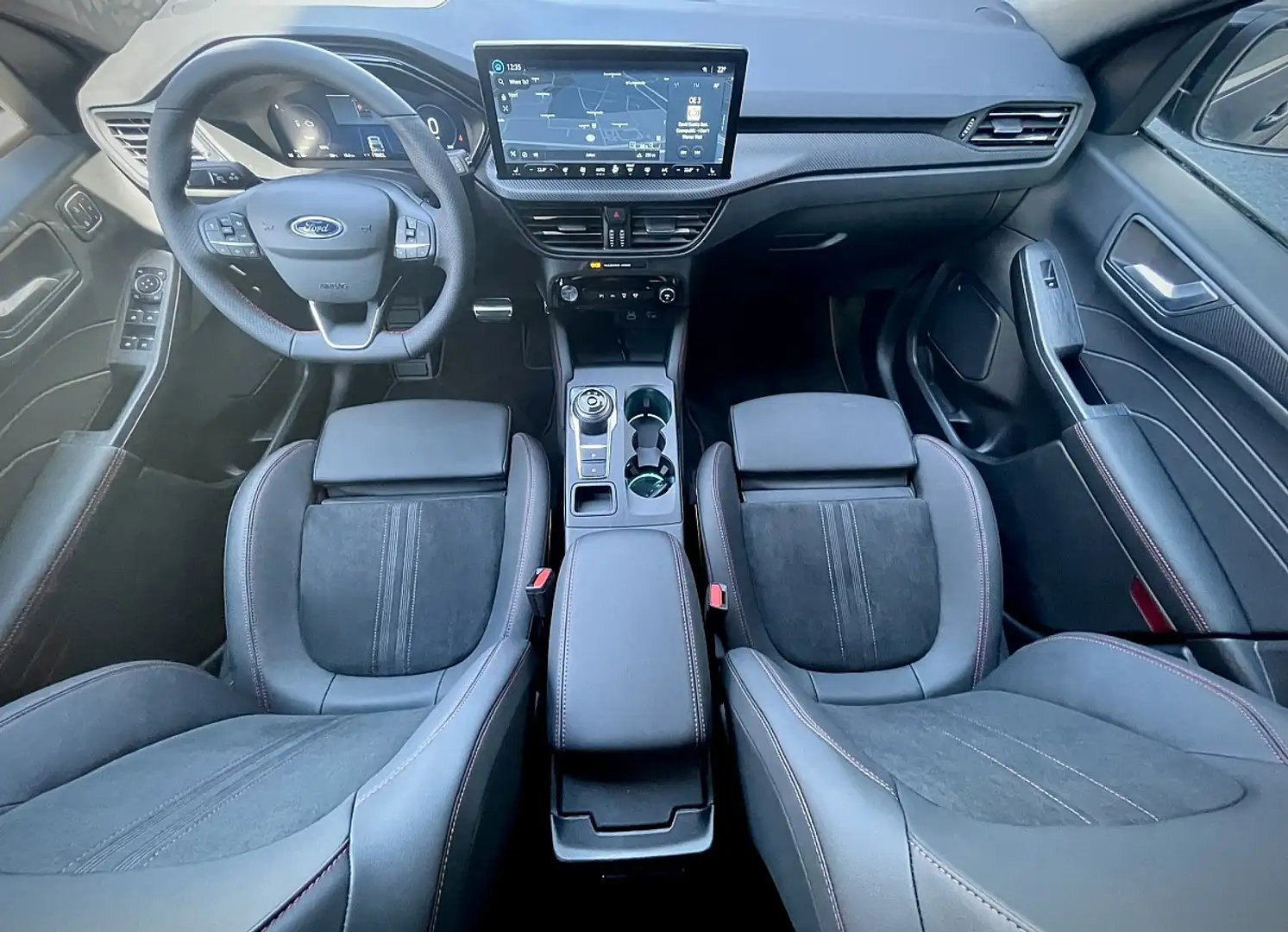 Ford Kuga ST-Line X 2,5 Duratec FHEV Allrad 183PS Aut. LE... Schwarz - 2