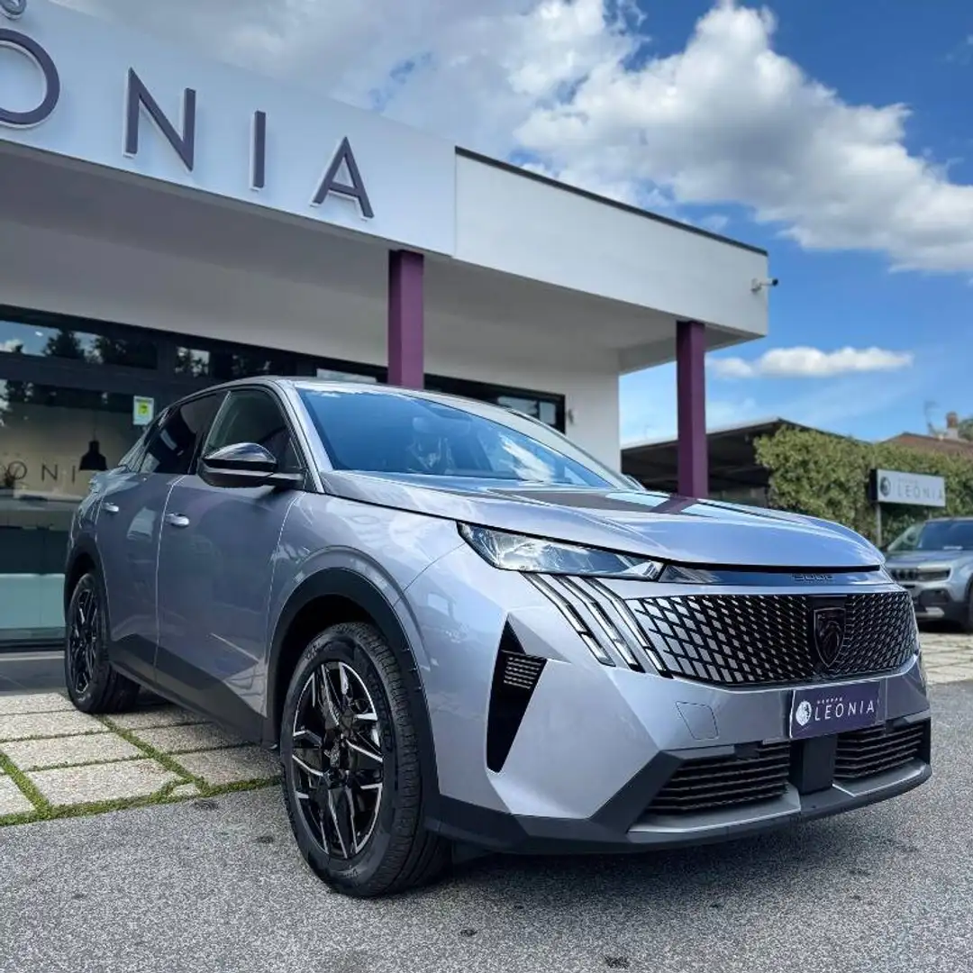 Peugeot 3008 1.2 hybrid Allure 145cv e-dcs6 CHILOMETRI ZERO Grijs - 1