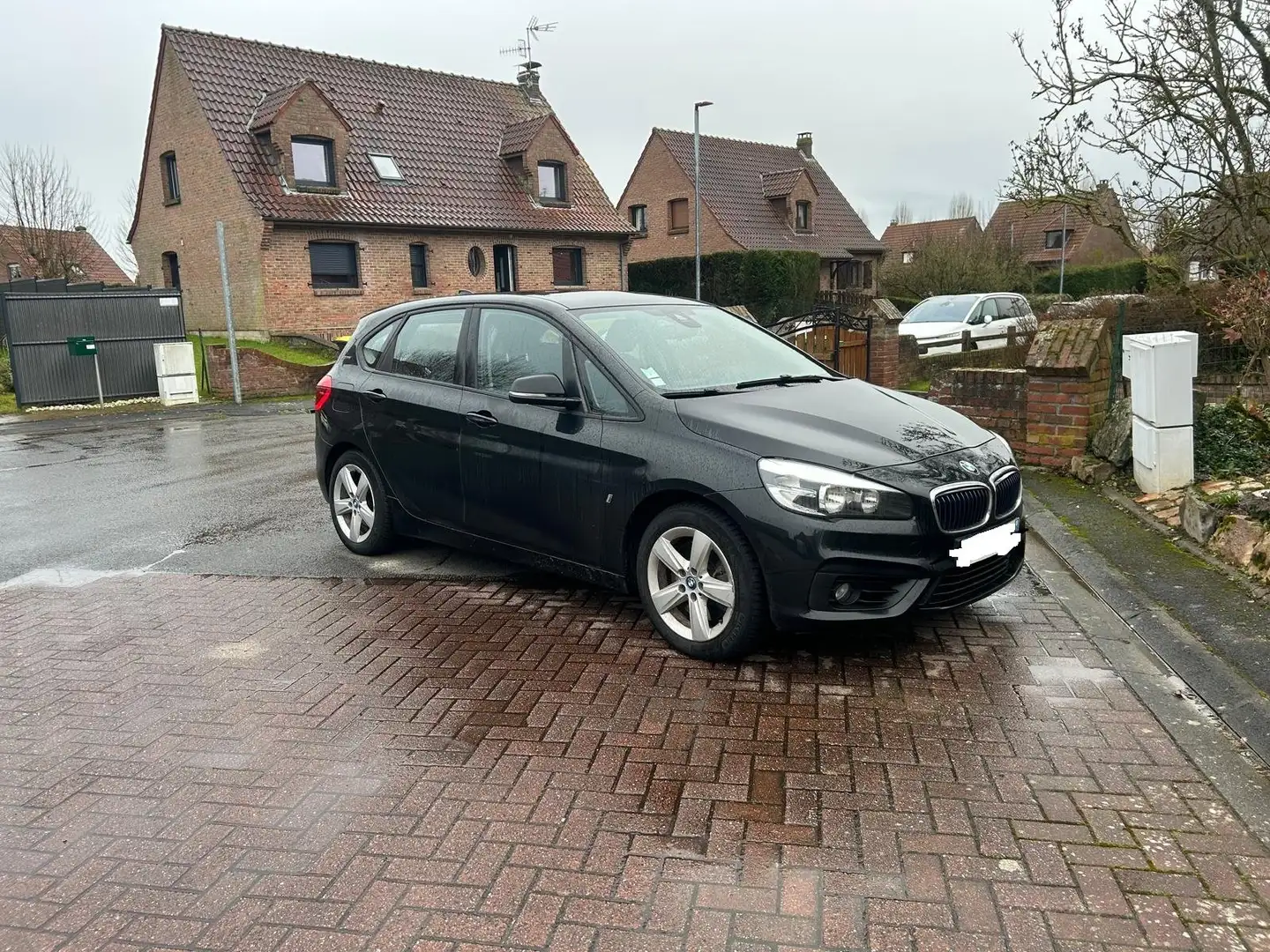 BMW 225 Active+Tourer+225xe+iPerformance+224+ch+Lounge+A Noir - 1