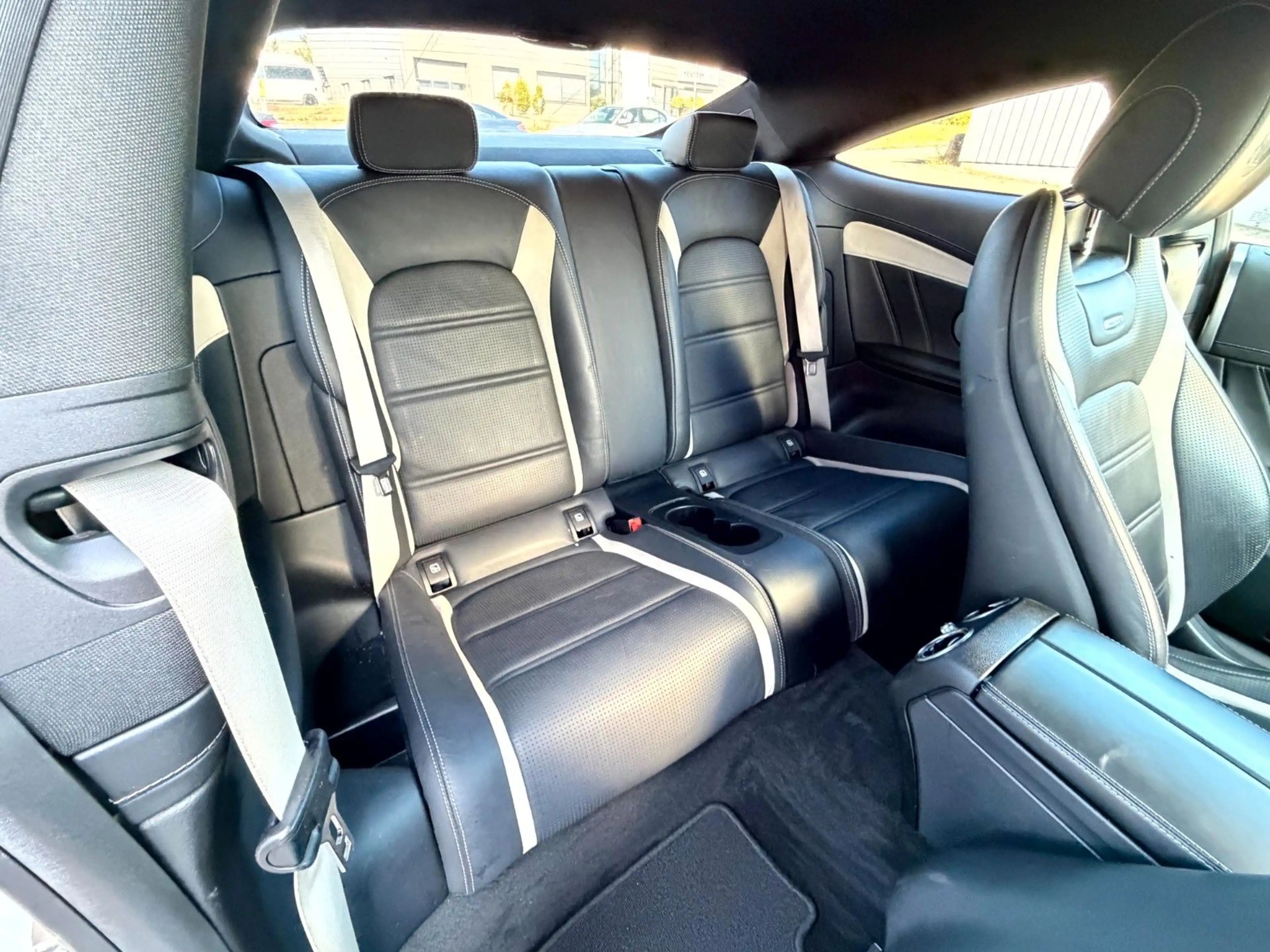 Mercedes-Benz C 63 AMG C 63 S AMG Drivers_SporAb_HUD_360°_Burme_Keramik — photo 15