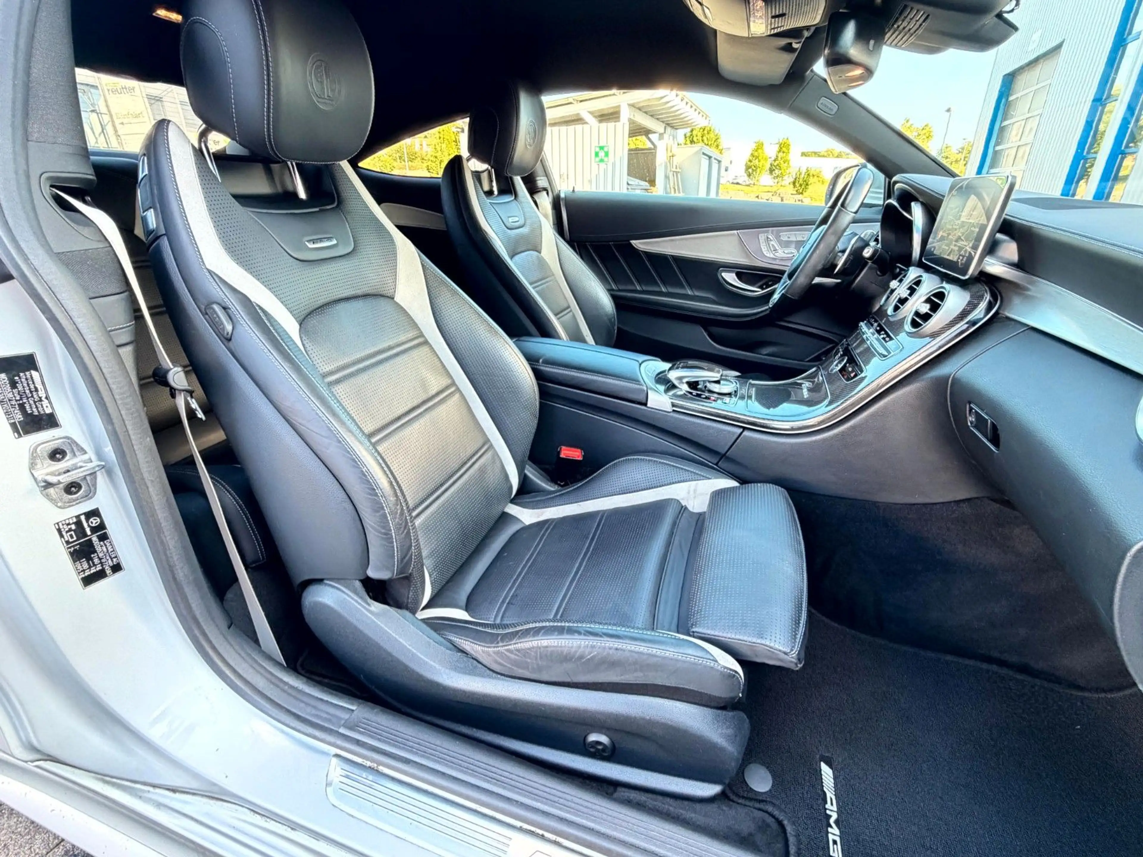 Mercedes-Benz C 63 AMG C 63 S AMG Drivers_SporAb_HUD_360°_Burme_Keramik — photo 14