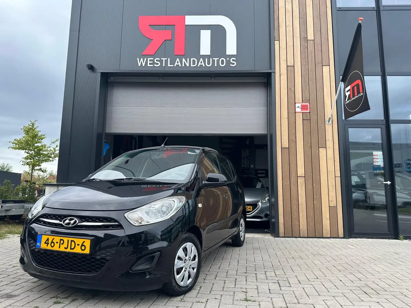 Hyundai i10 1.1 i-Drive Cool airco NAP NW APK dealer-onderhoud Schwarz - 2