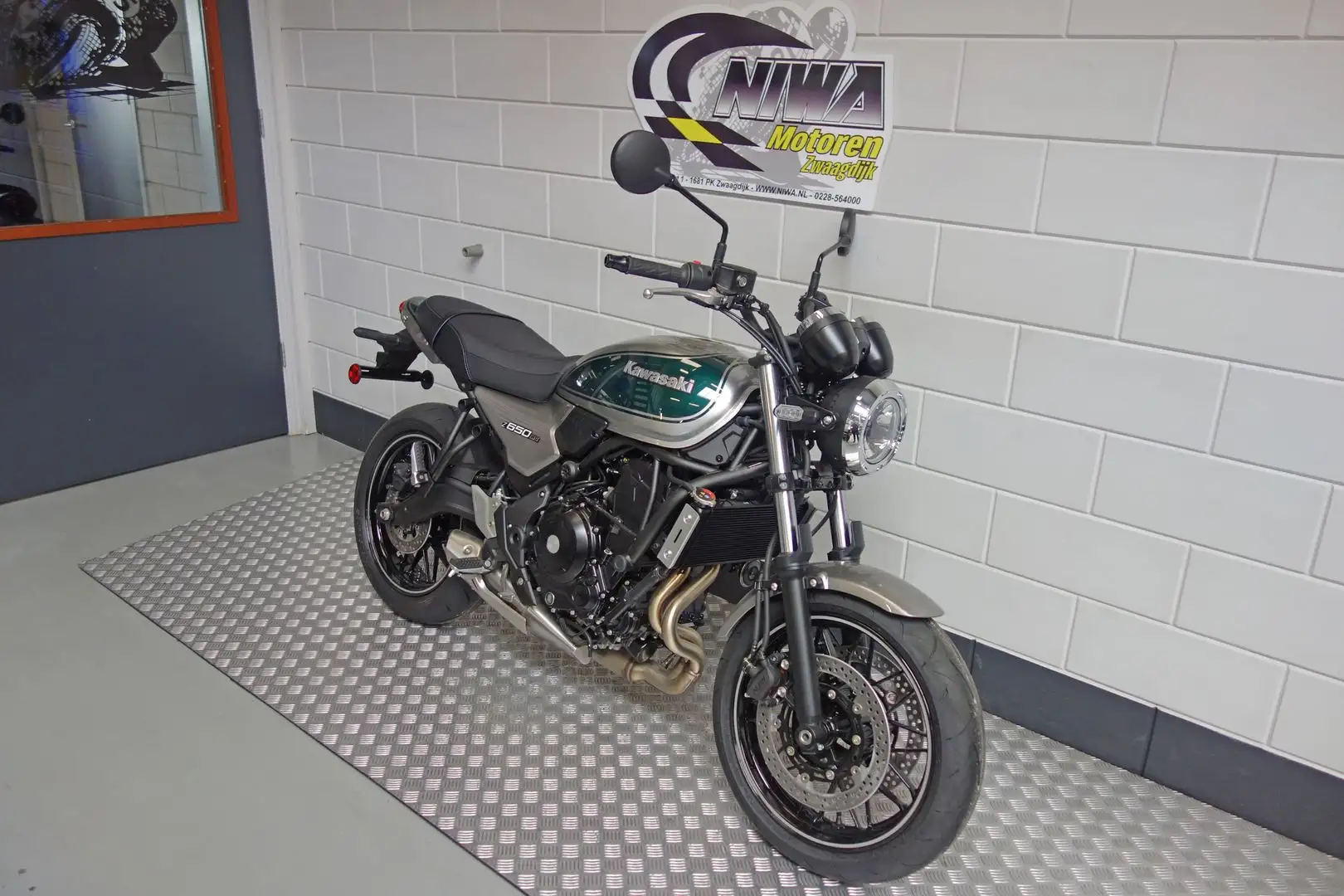 Kawasaki Z 650 RS Z650RS Gri - 2