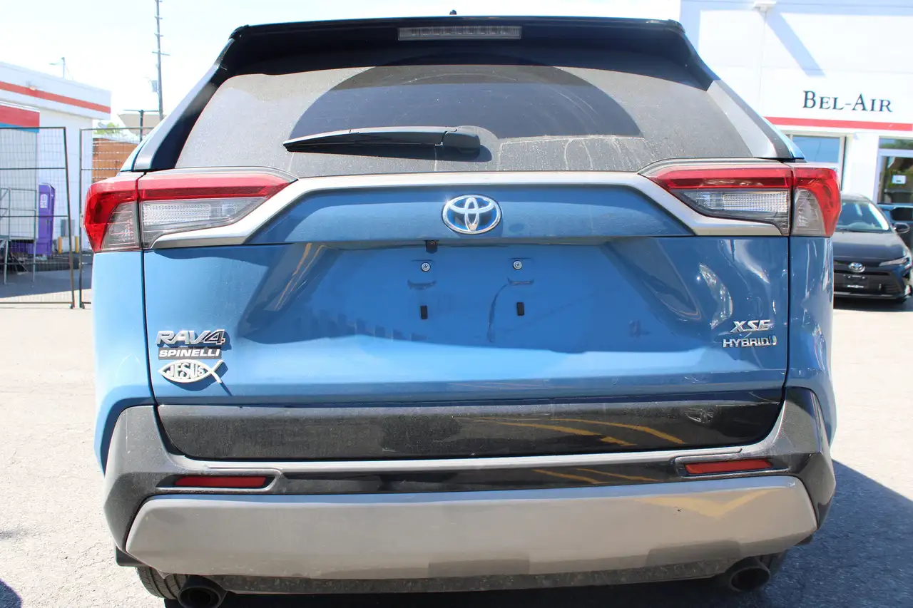 Toyota RAV 4 снимка Toyota RAV 4