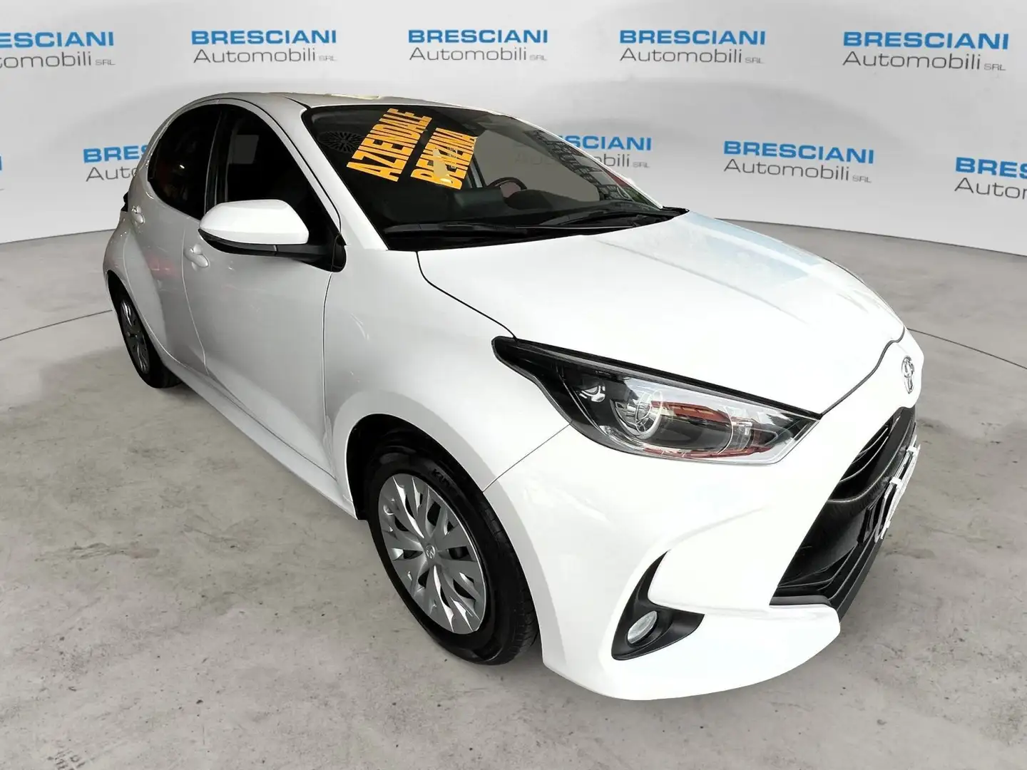 Toyota Yaris 1.0 5 porte Business 72 CV Bianco - 2