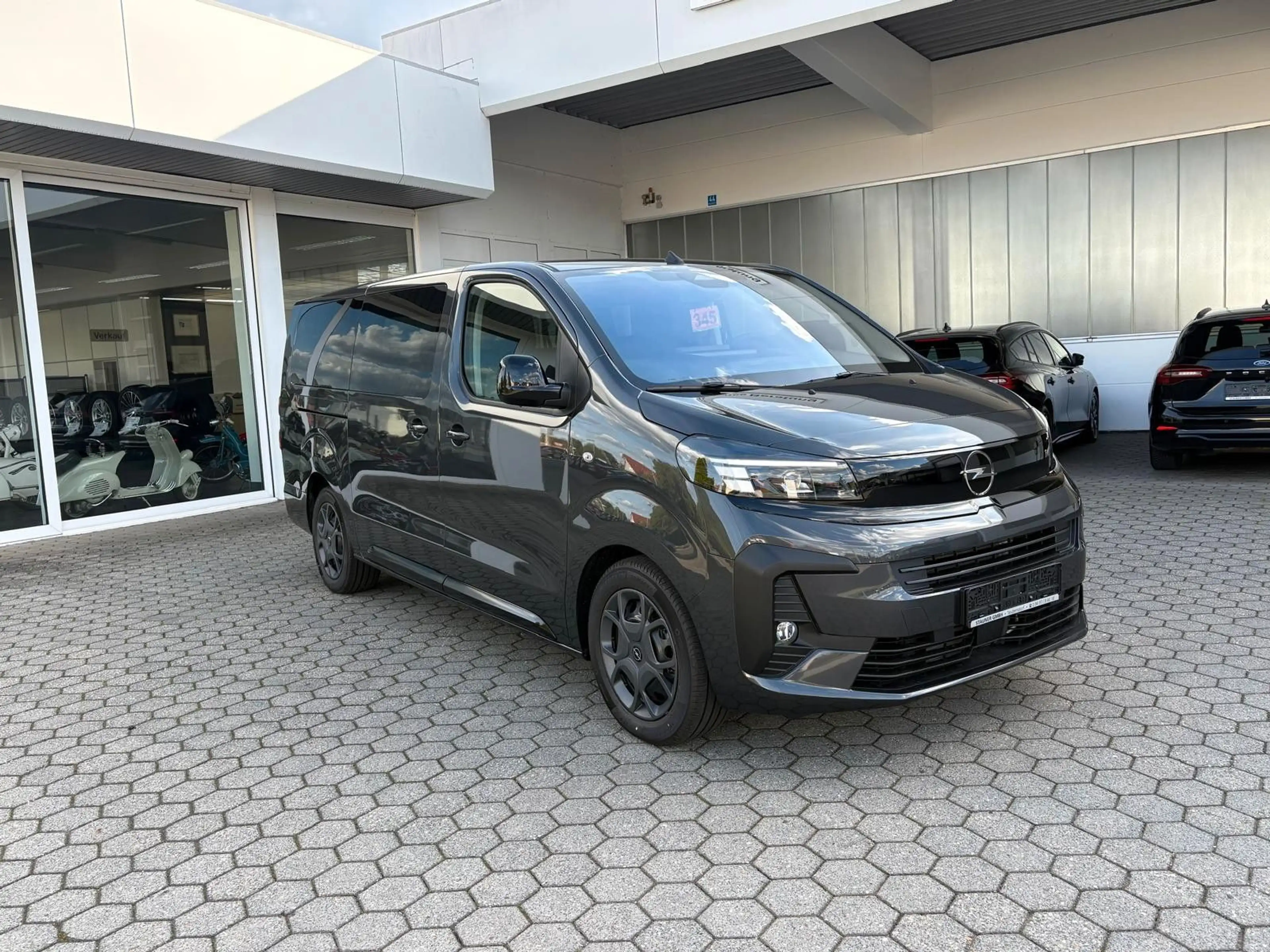 Opel Zafira Life 2.2 Business Edition XL LED TEMPOMAT — photo 8