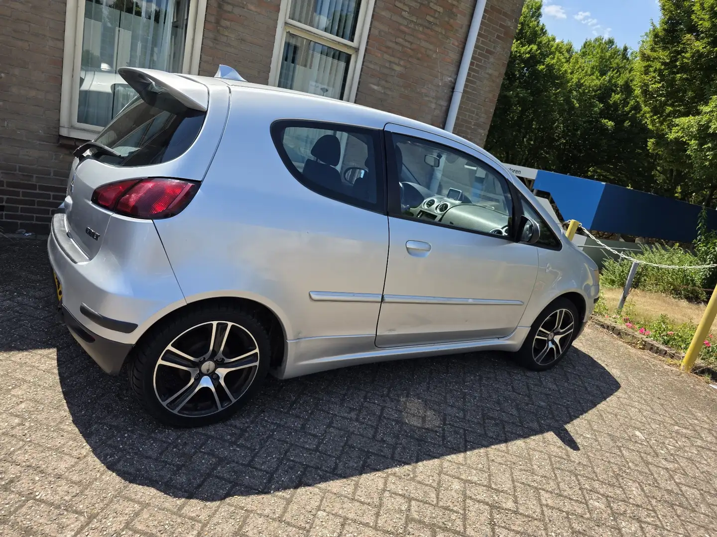 Mitsubishi Colt 1.3 Invite Grijs - 2