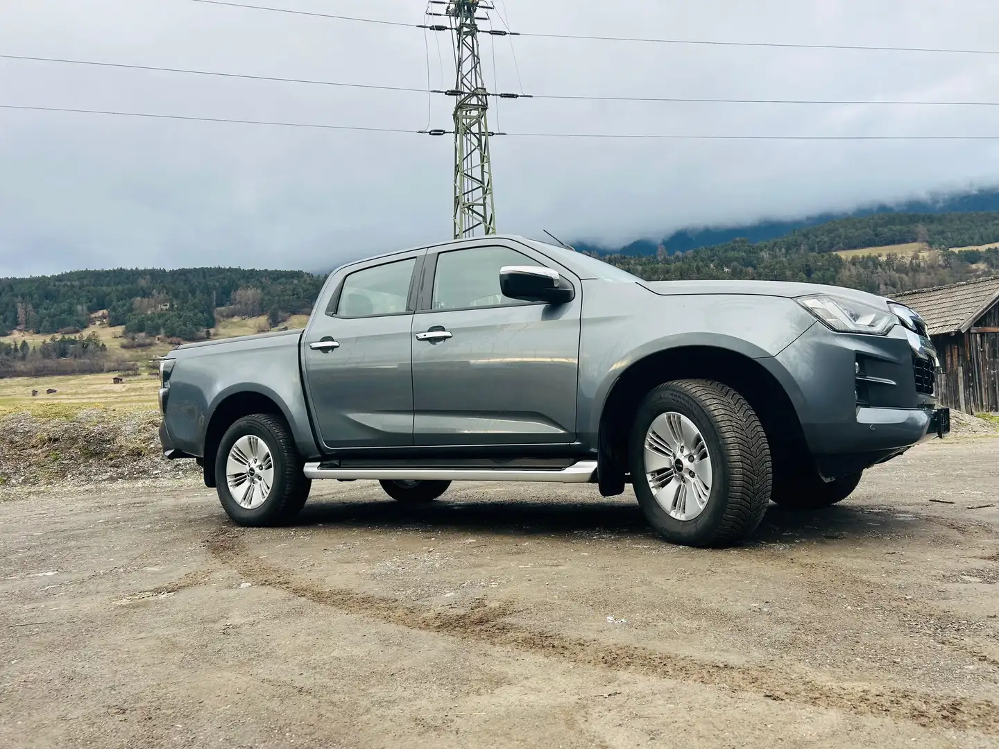 Isuzu D-Max LSE Grau - 2