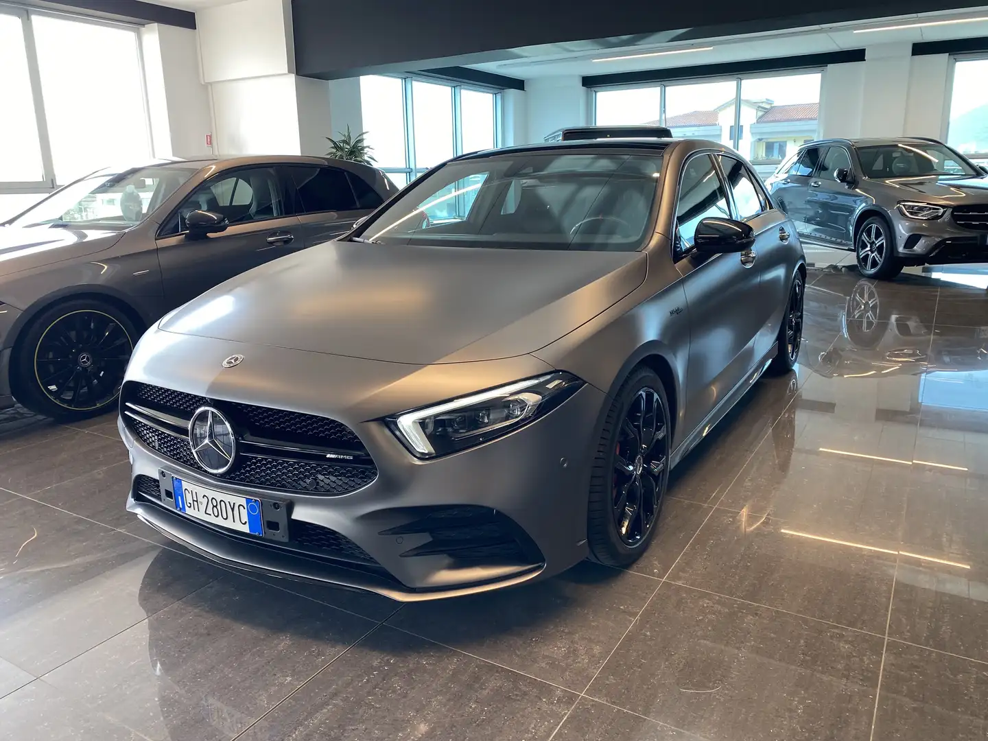 Mercedes-Benz A 35 AMG Race Edition 4M GRIGIO MAGNO/TETTO/LUCI/MULTIBEAM Grijs - 2