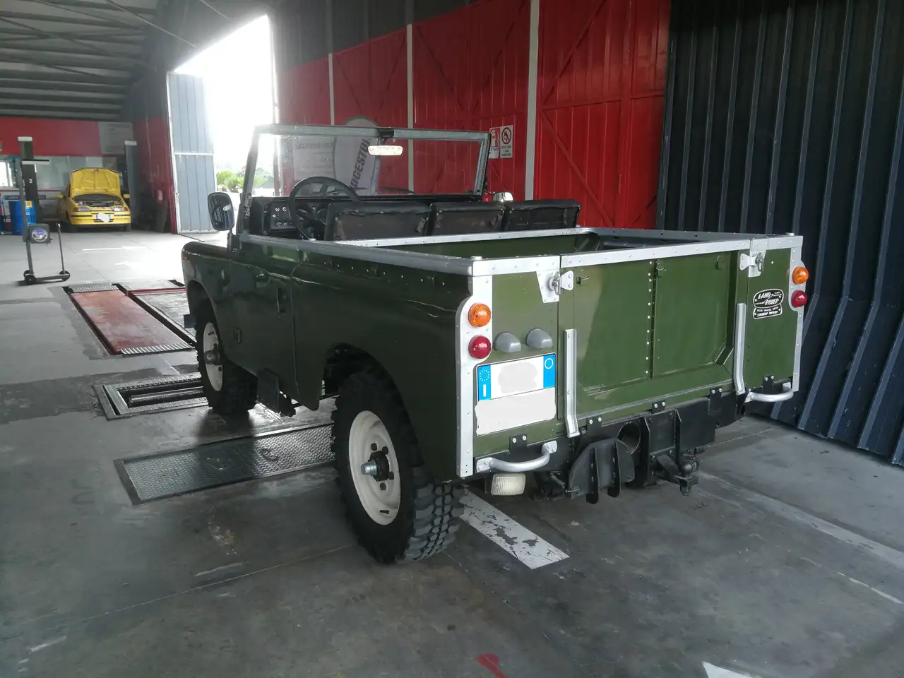 Land Rover 88 Series III - 1978, foto 3