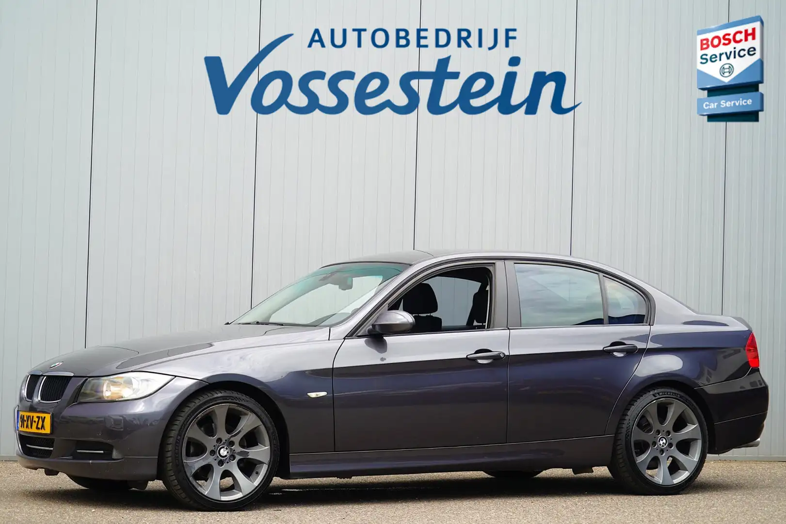 BMW 318 3-serie 318i Executive / NL-Auto / Climate Control Grijs - 1