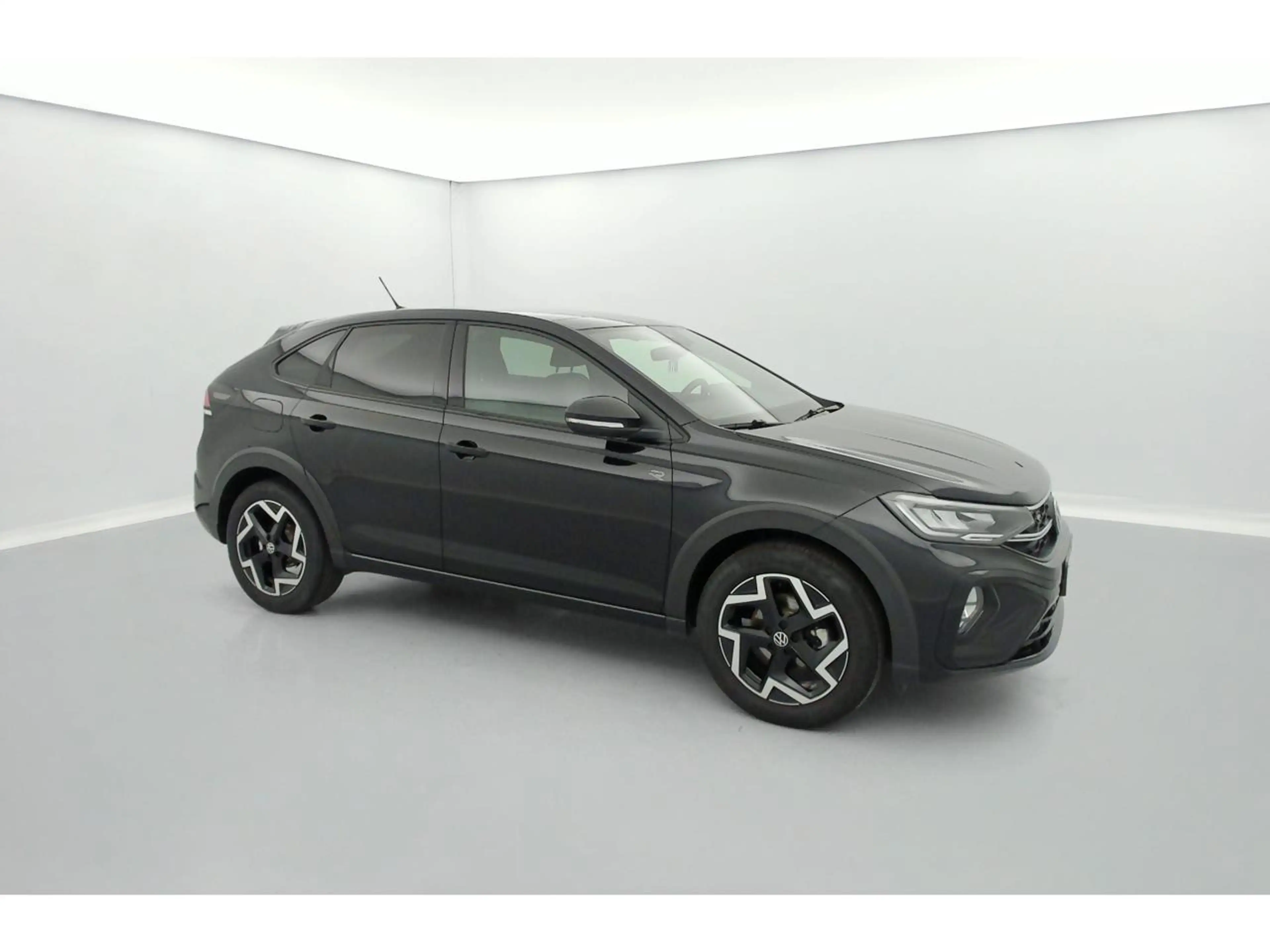 Volkswagen Taigo 1.0 TSI R-Line — photo 9