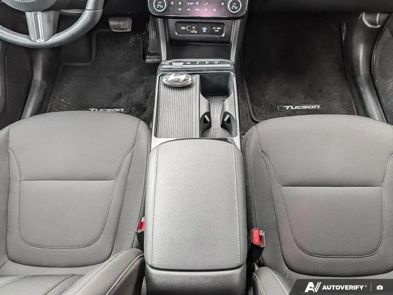 Hyundai TUCSON снимка Hyundai TUCSON