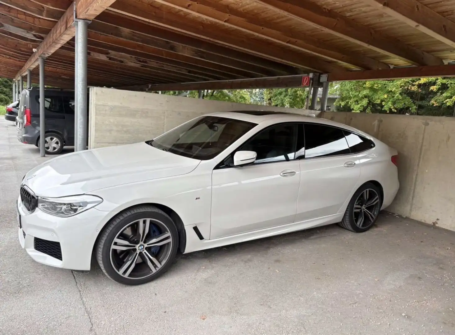 BMW 630 630d xDrive Gran Turismo Aut. - 1