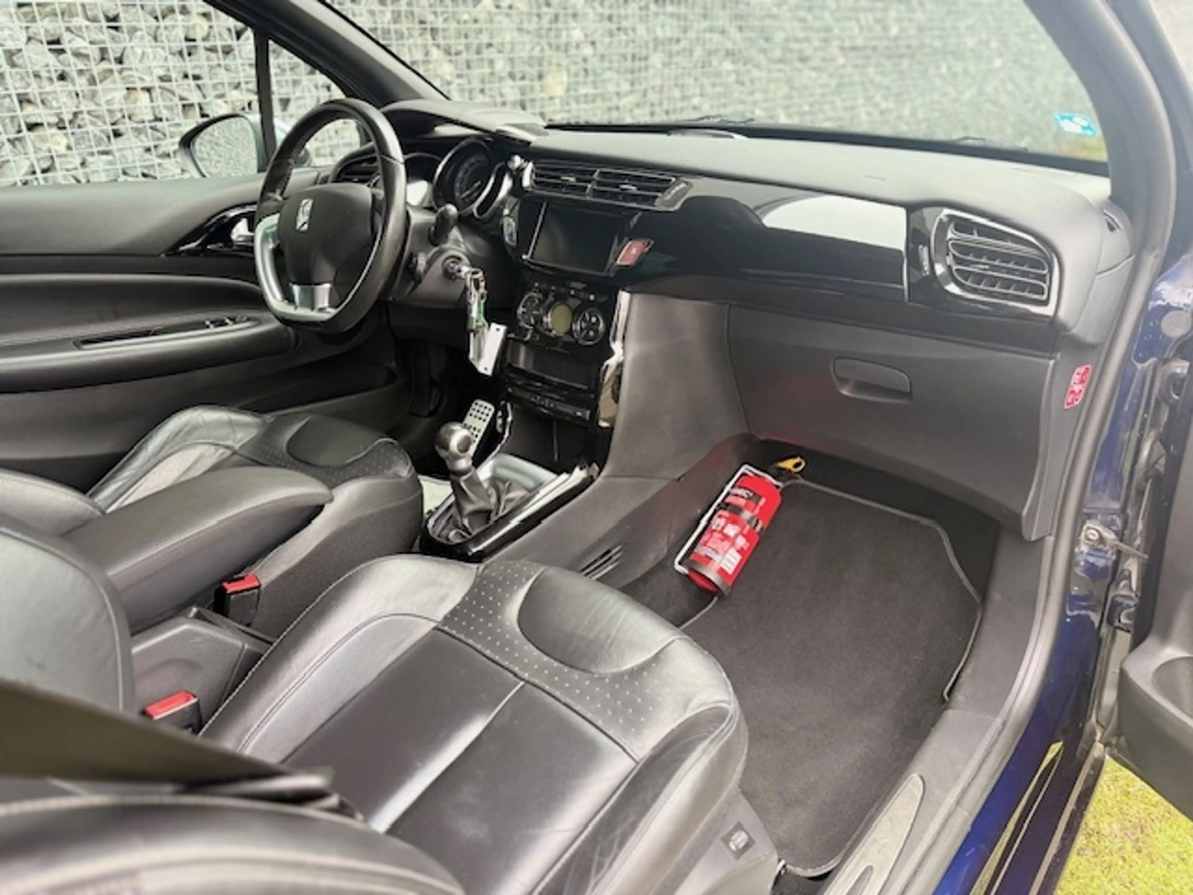 Citroen DS3 1.2 Ultra Prestige 110pk Camera — photo 11