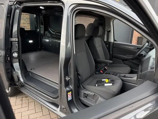 Volkswagen Caddy view 10