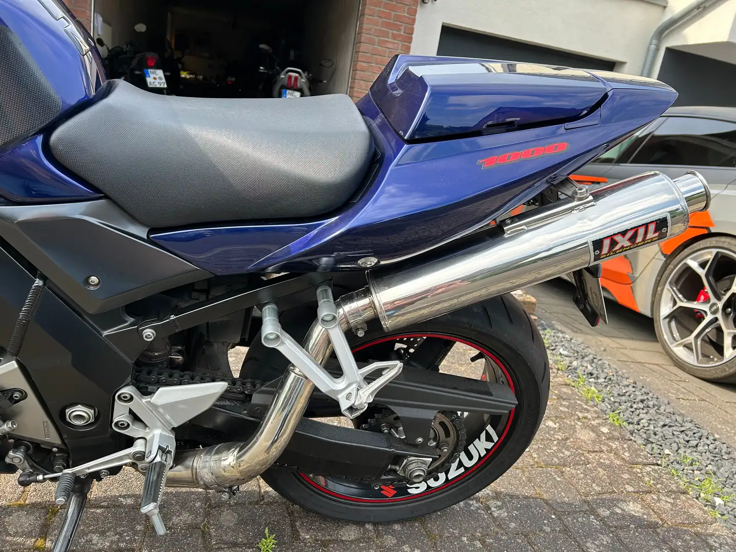 Suzuki SV 1000 S mit Ixil high up K6 Azul - 2
